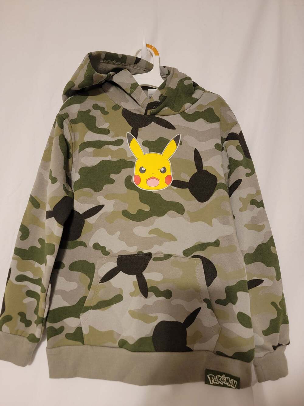 Pokemon Camo Pikachu Sweatshirt size S